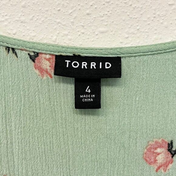 Torrid Green High Low Floral Blouse - Size 4X - Picture 4 of 6